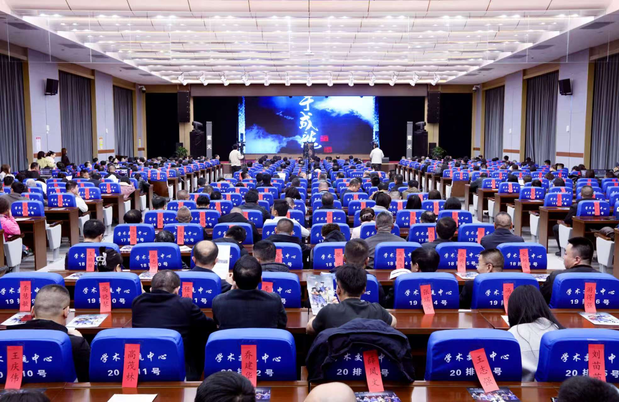 afc80e0a9da04c881ad950ec8e6f9650.jpg afc80e0a9da04c881ad950ec8e6f9650.jpg